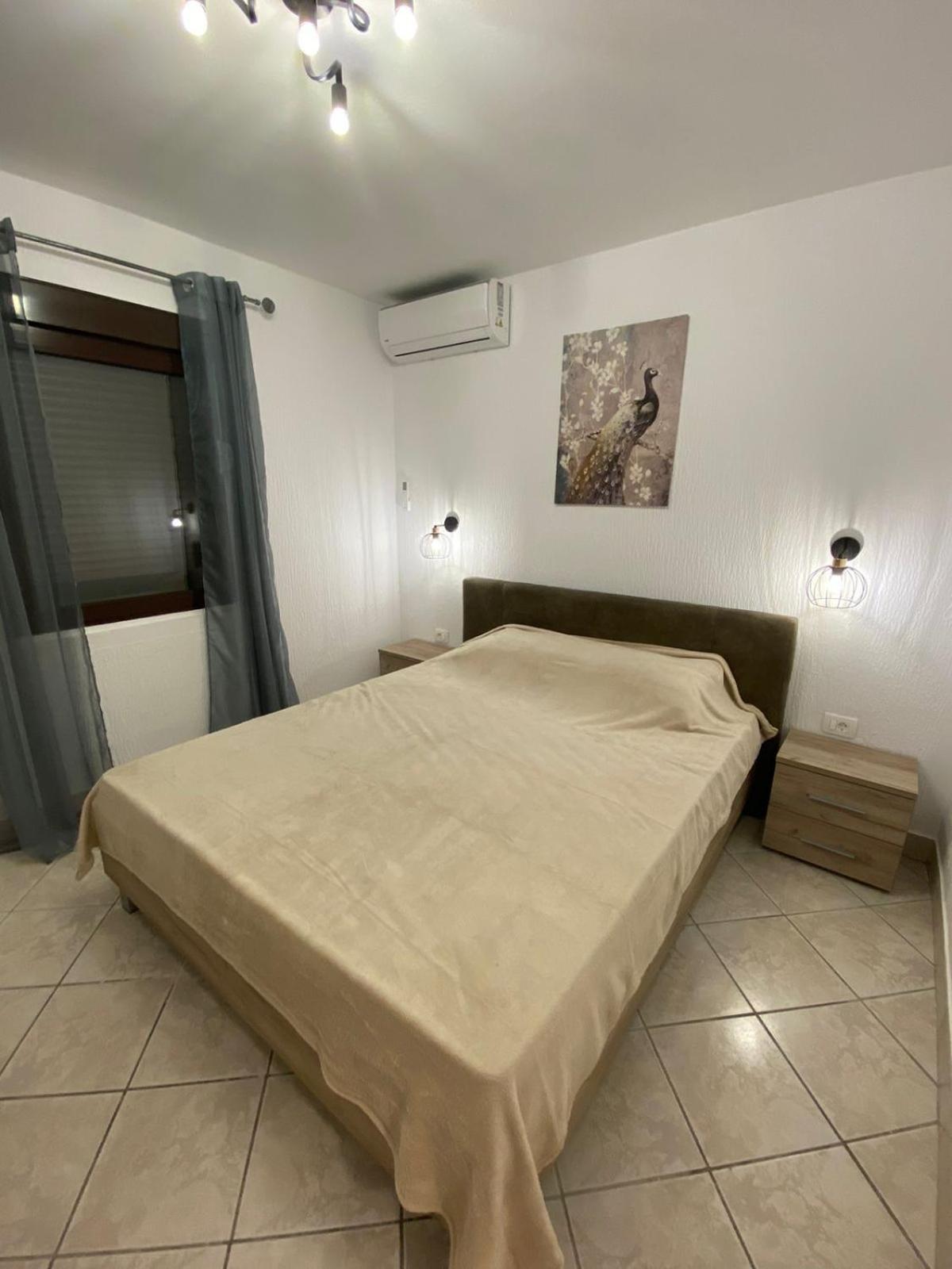 Apartmani Lime Petrovac エクステリア 写真
