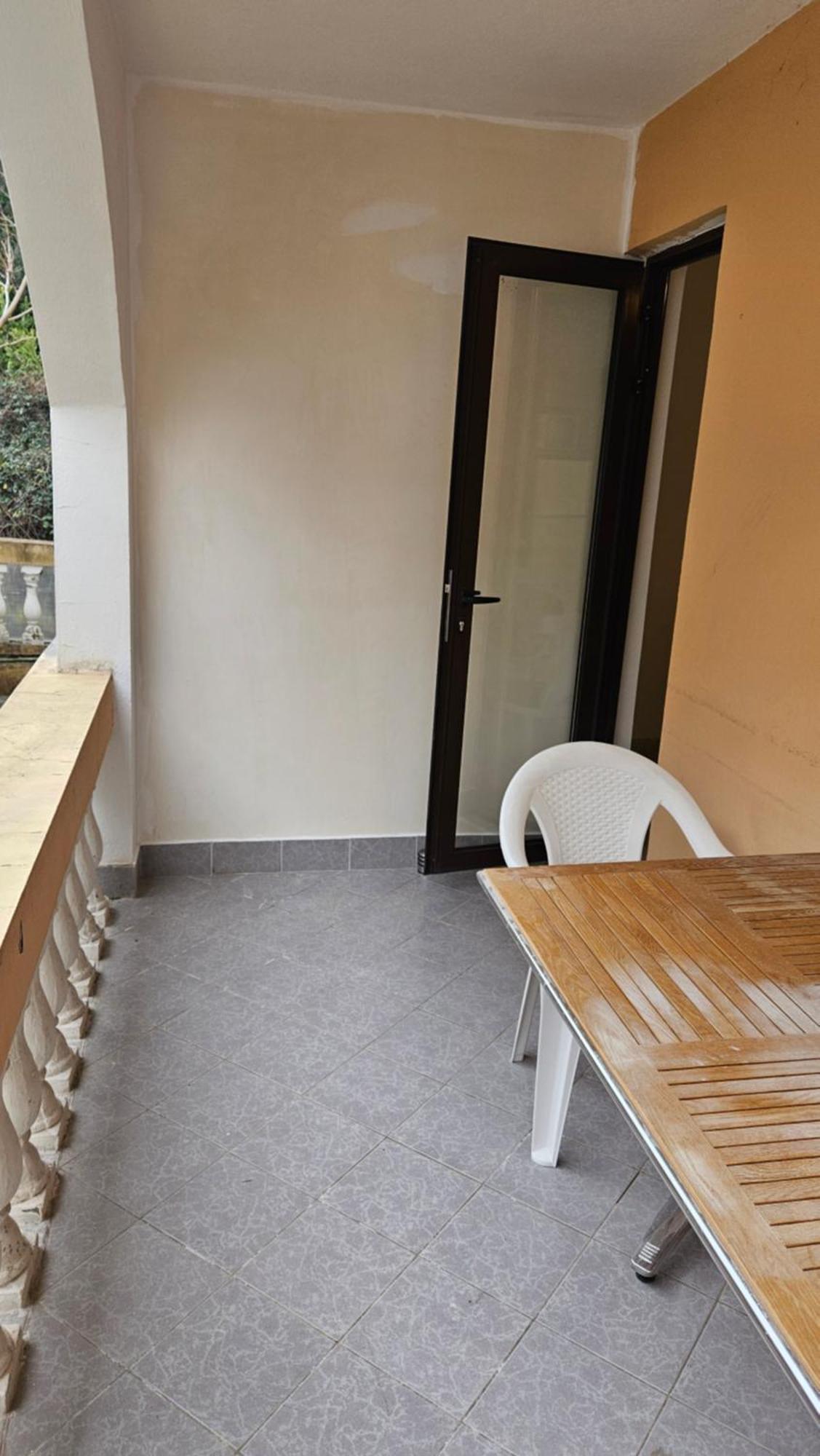 Apartmani Lime Petrovac エクステリア 写真