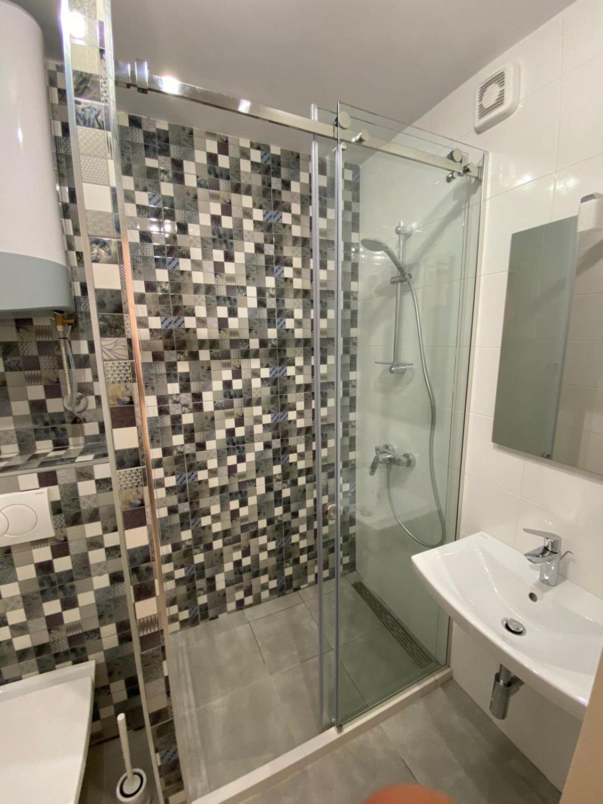 Apartmani Lime Petrovac エクステリア 写真