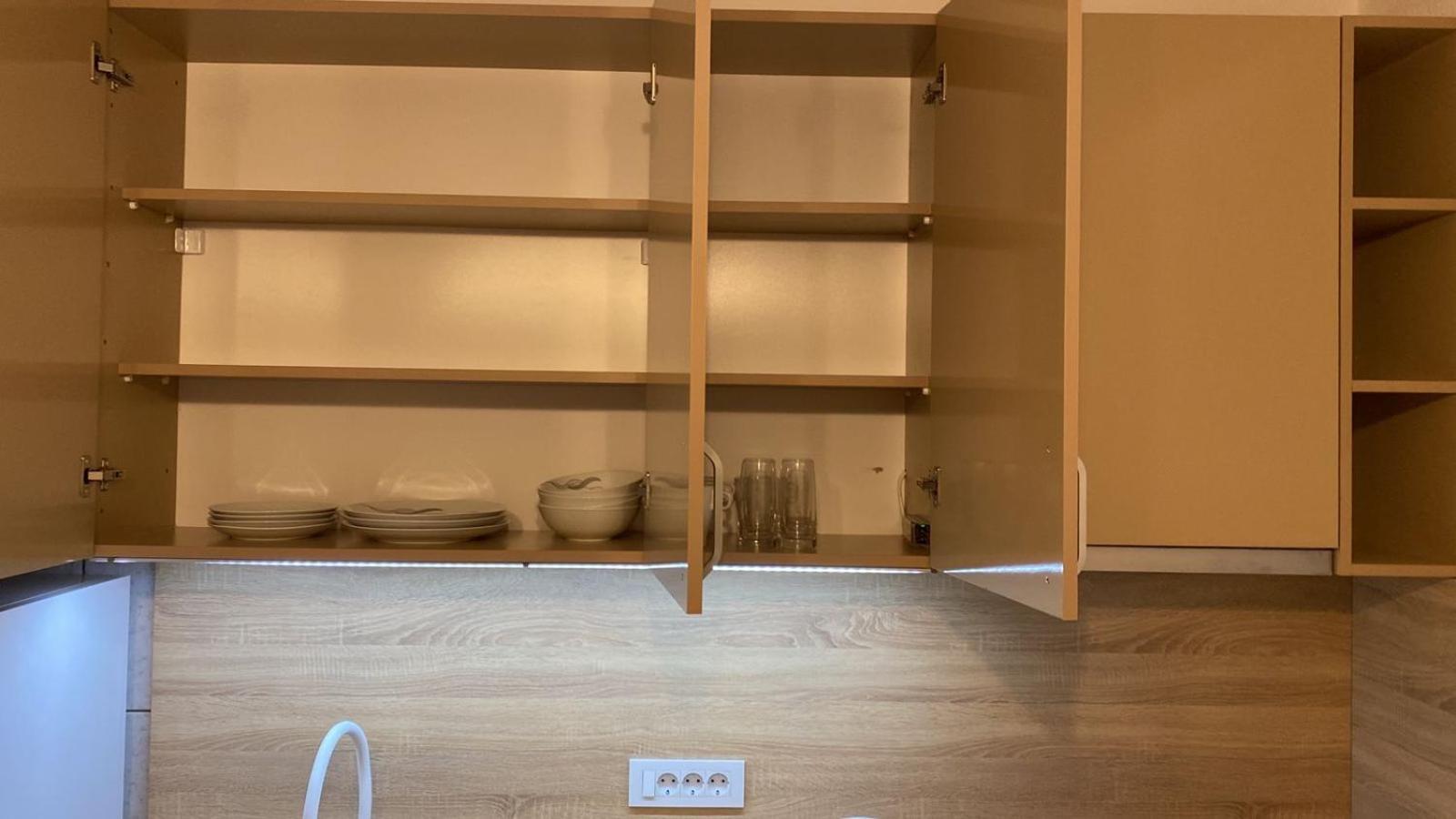 Apartmani Lime Petrovac エクステリア 写真