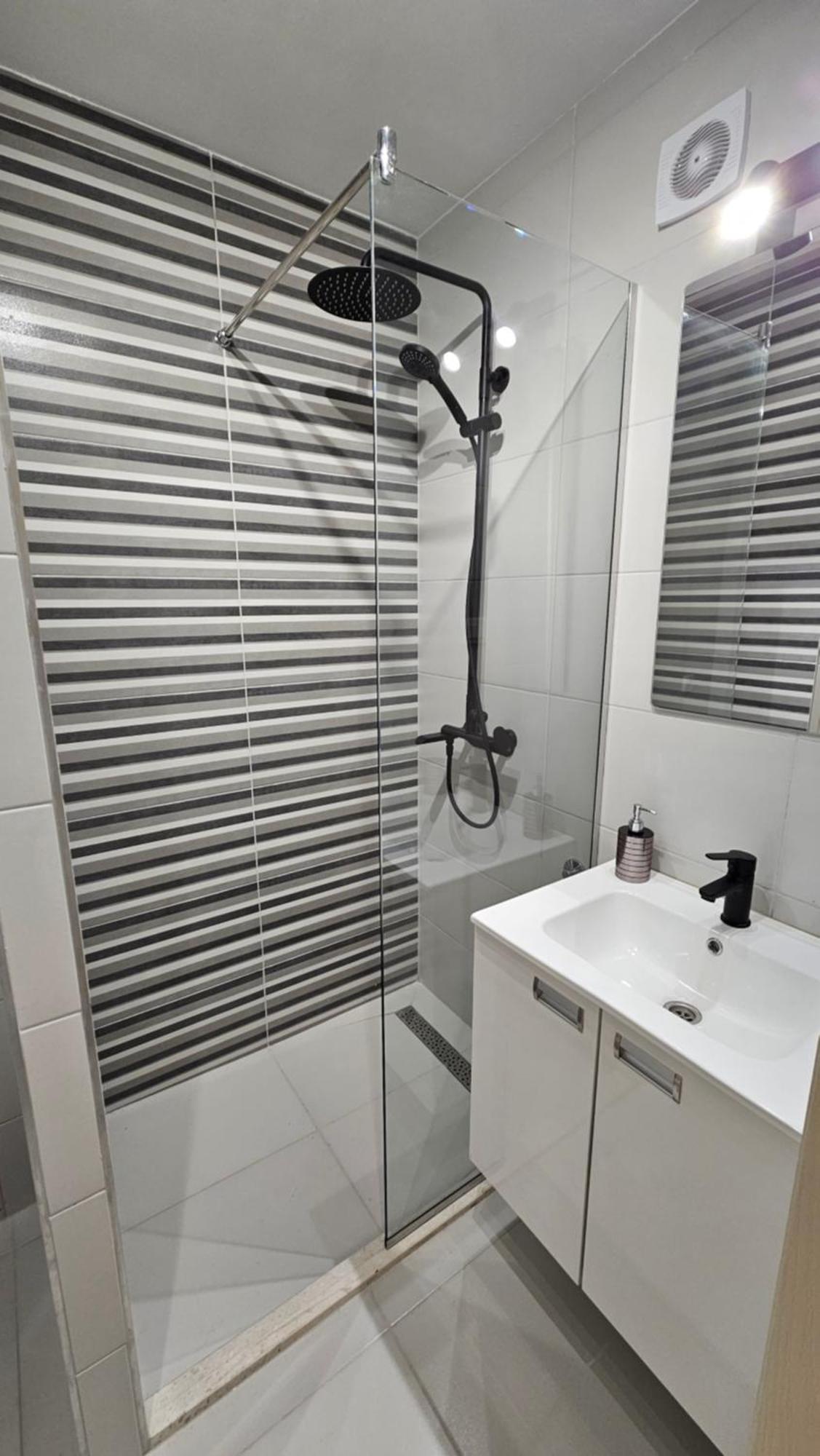 Apartmani Lime Petrovac エクステリア 写真