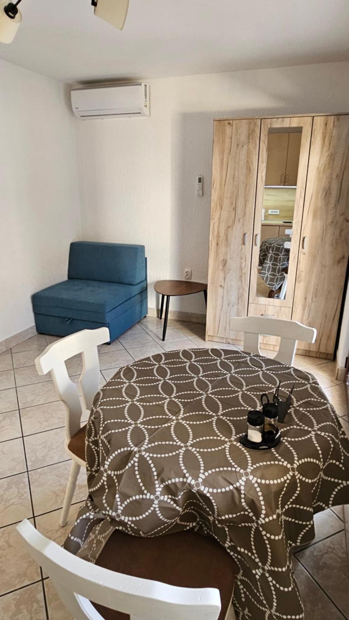 Apartmani Lime Petrovac エクステリア 写真