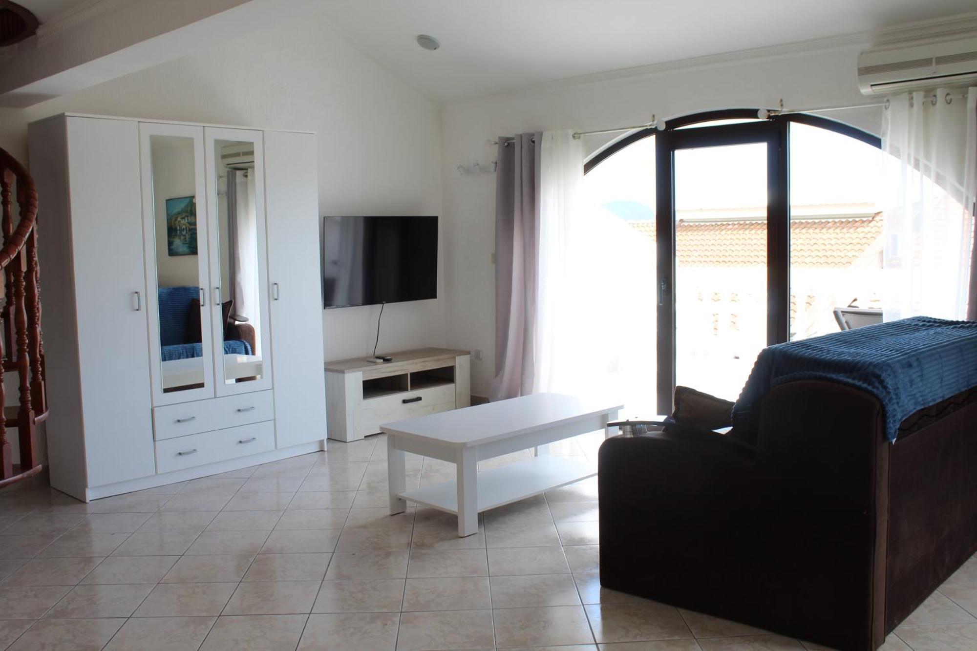 Apartmani Lime Petrovac エクステリア 写真